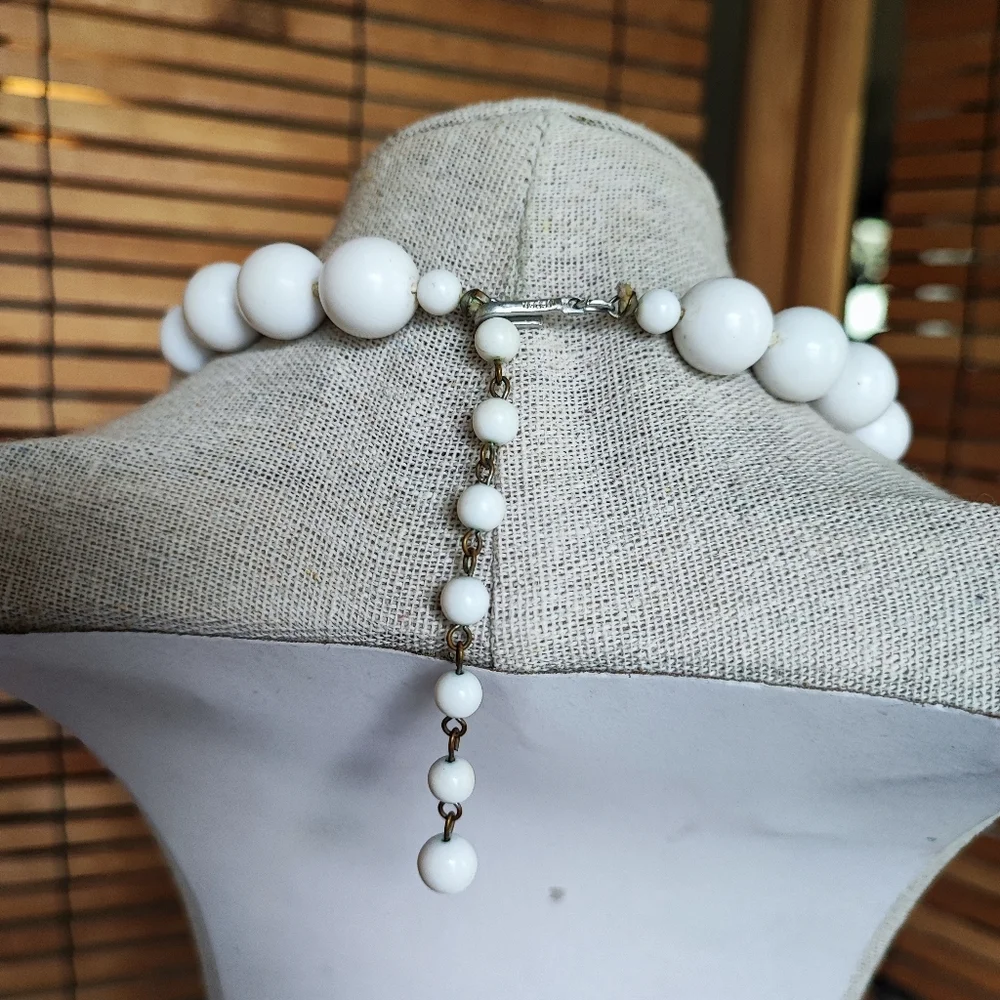Bright White Acrylic Round Beaded Ball Vintage JAPAN J Clasp Knotted  Necklace